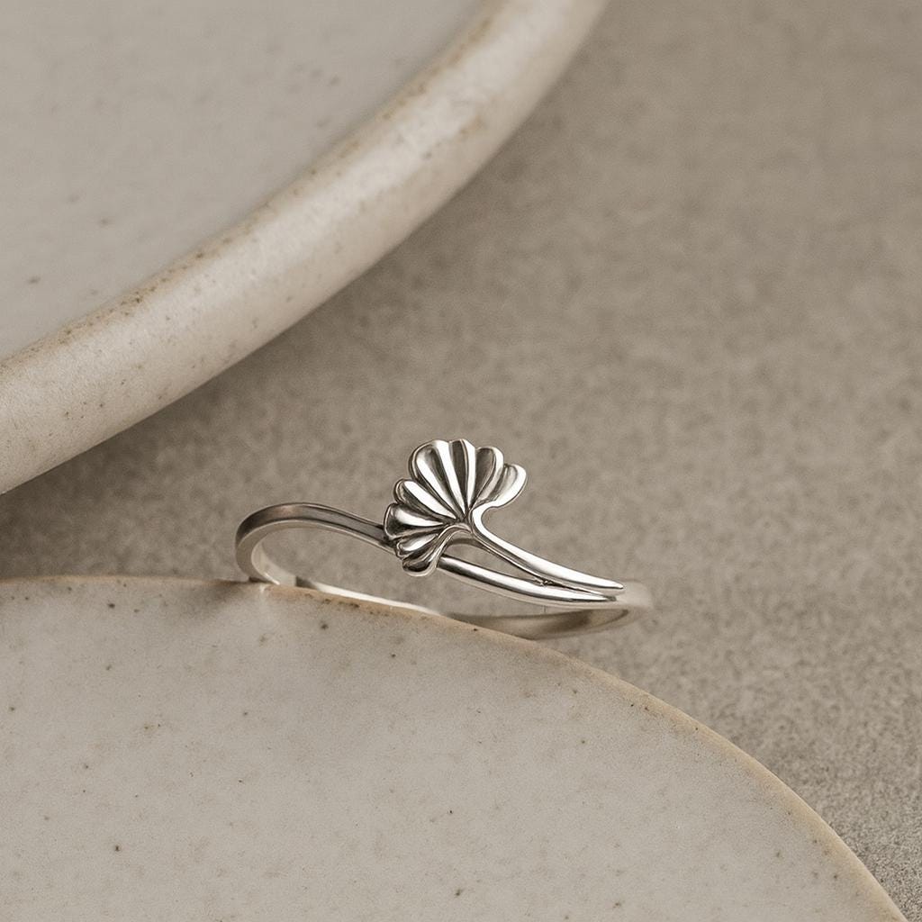 Sterling Silver Ginkgo Ring Size 7 : Nature Inspired Leaf Jewellery