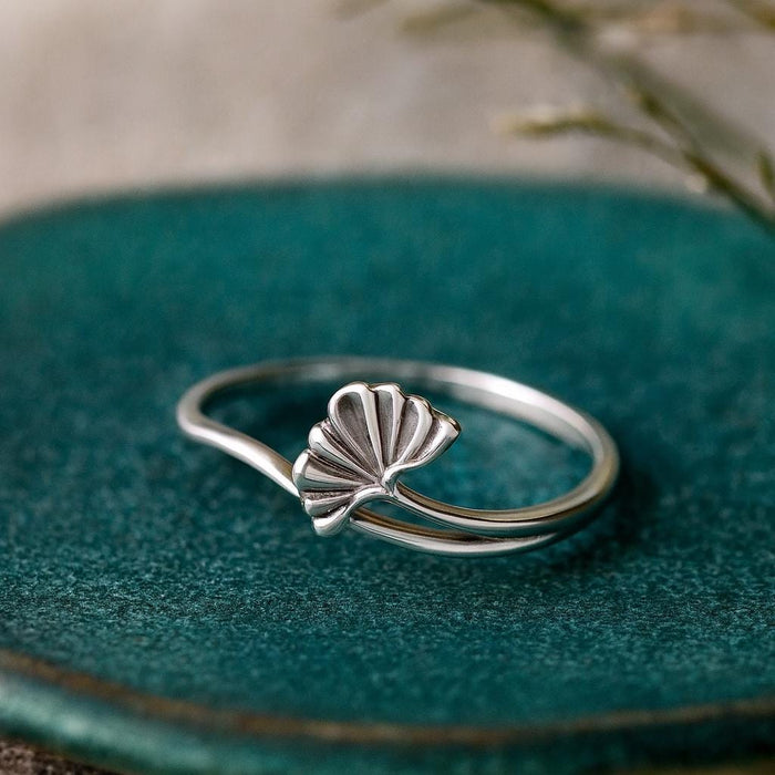 Sterling Silver Ginkgo Ring Size 7 : Nature Inspired Leaf Jewellery
