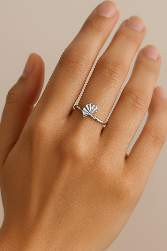 Sterling Silver Ginkgo Ring Size 7 : Nature Inspired Leaf Jewellery