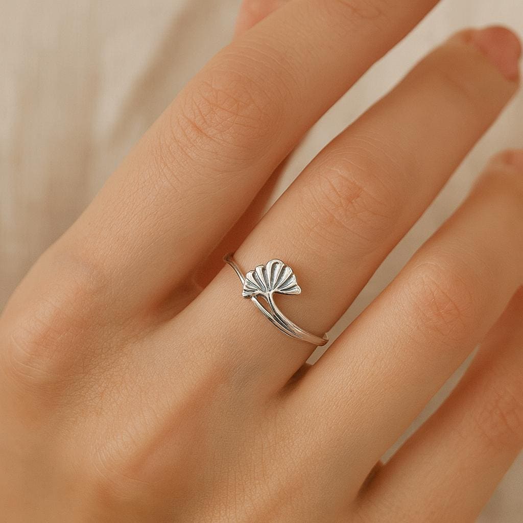 Sterling Silver Ginkgo Ring Size 7 : Nature Inspired Leaf Jewellery