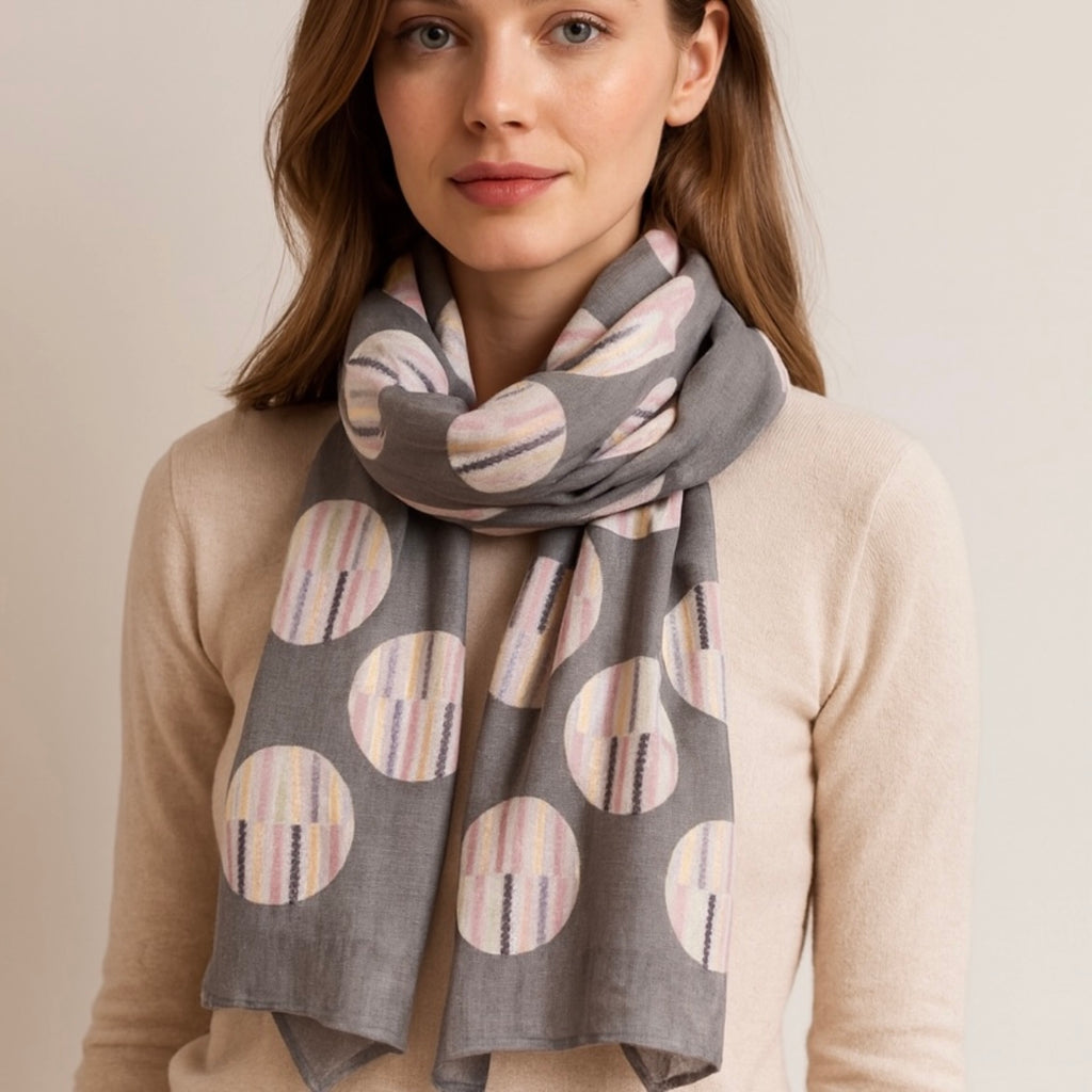 Grey Circle Pattern Lightweight Scarf