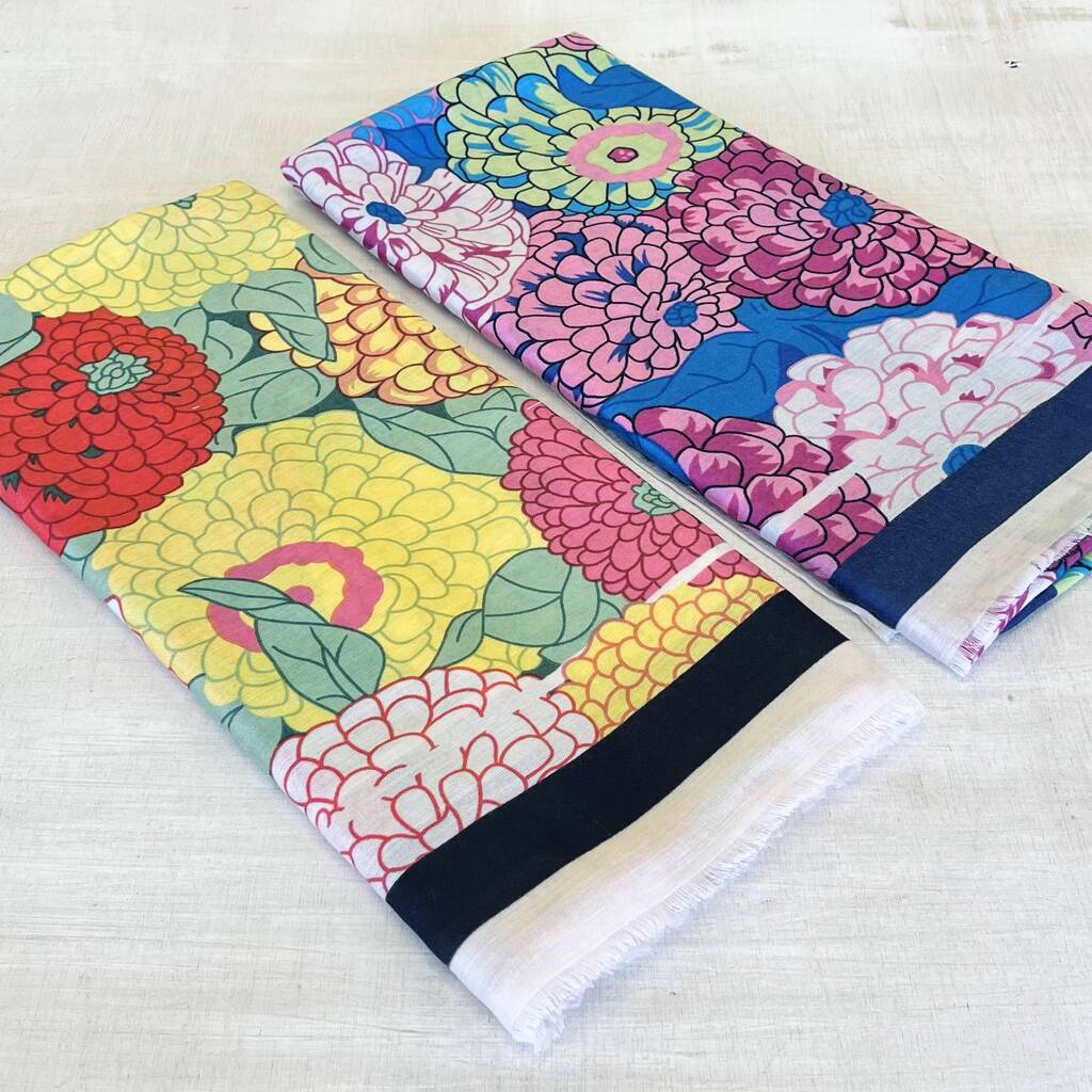 Chrysanthemum Print Scarf