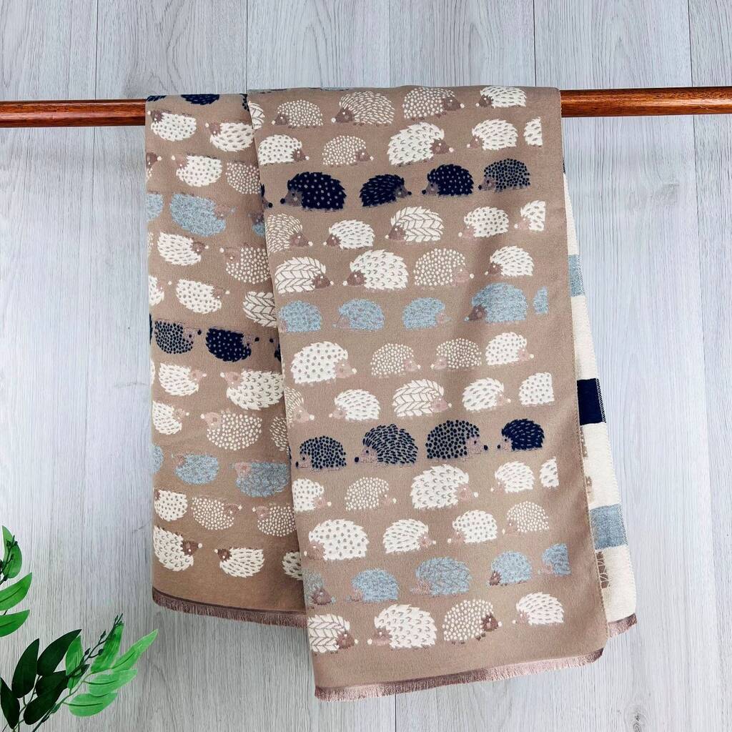 Cosy Hedgehog Pattern Scarf