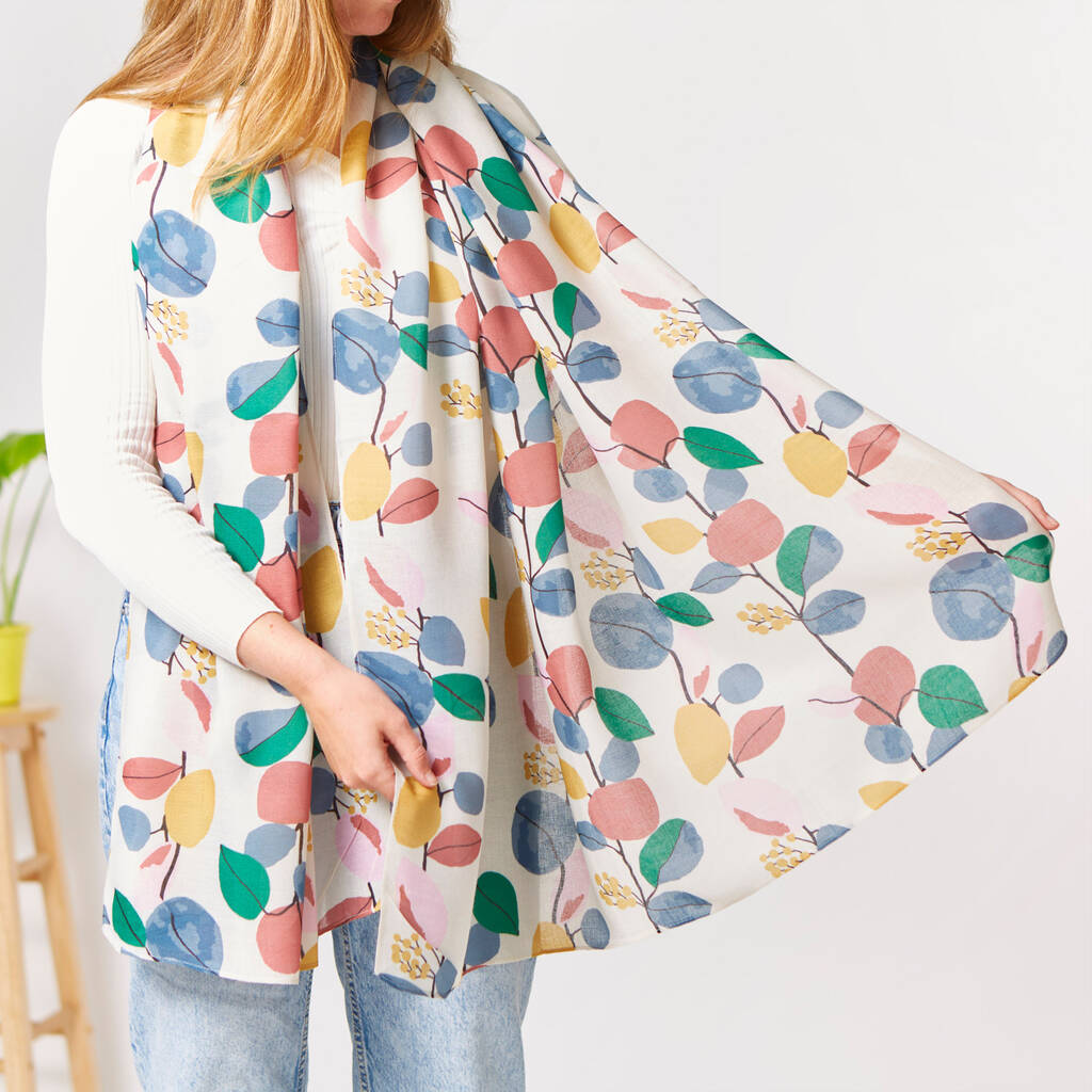 Cream Leafy Branch Scarf