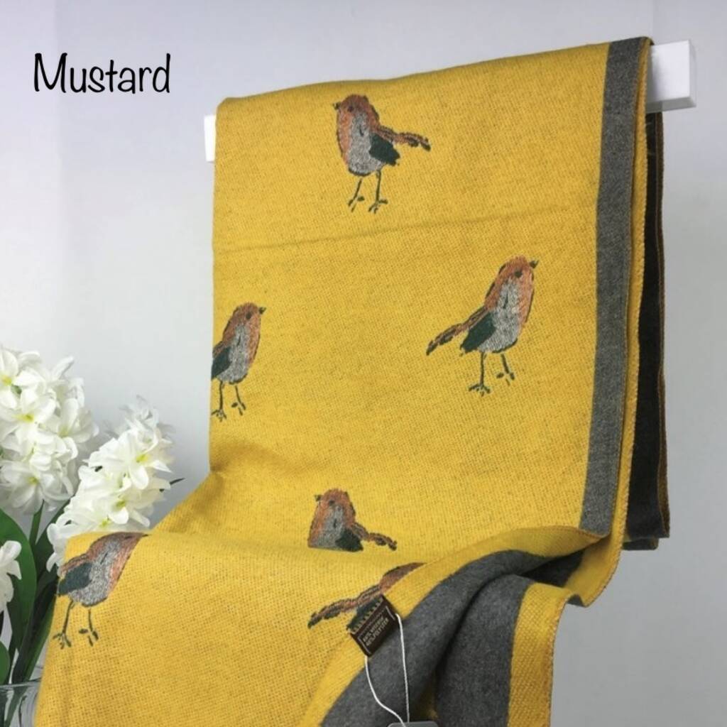 Robin Sketch Blanket Scarf