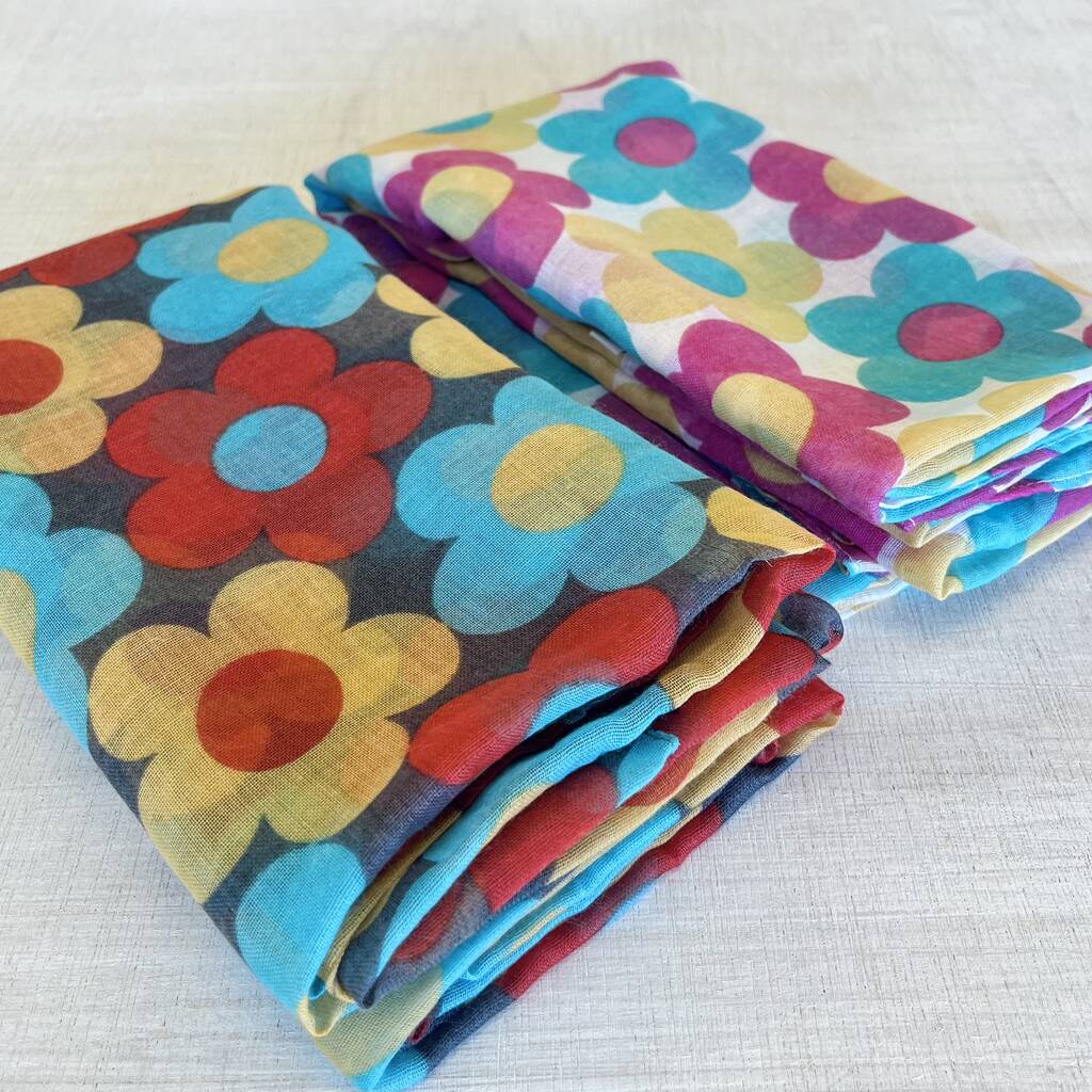 Retro Petal Sketch Print Scarf